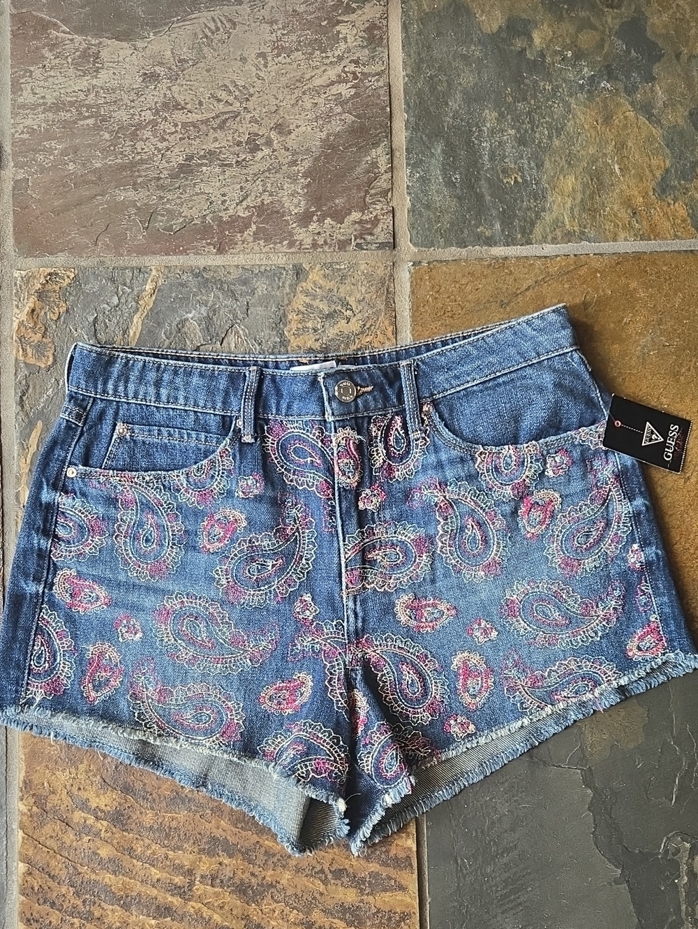 Guess Paisley Print Denim Shorts in Blue and Pink Sz 29 New